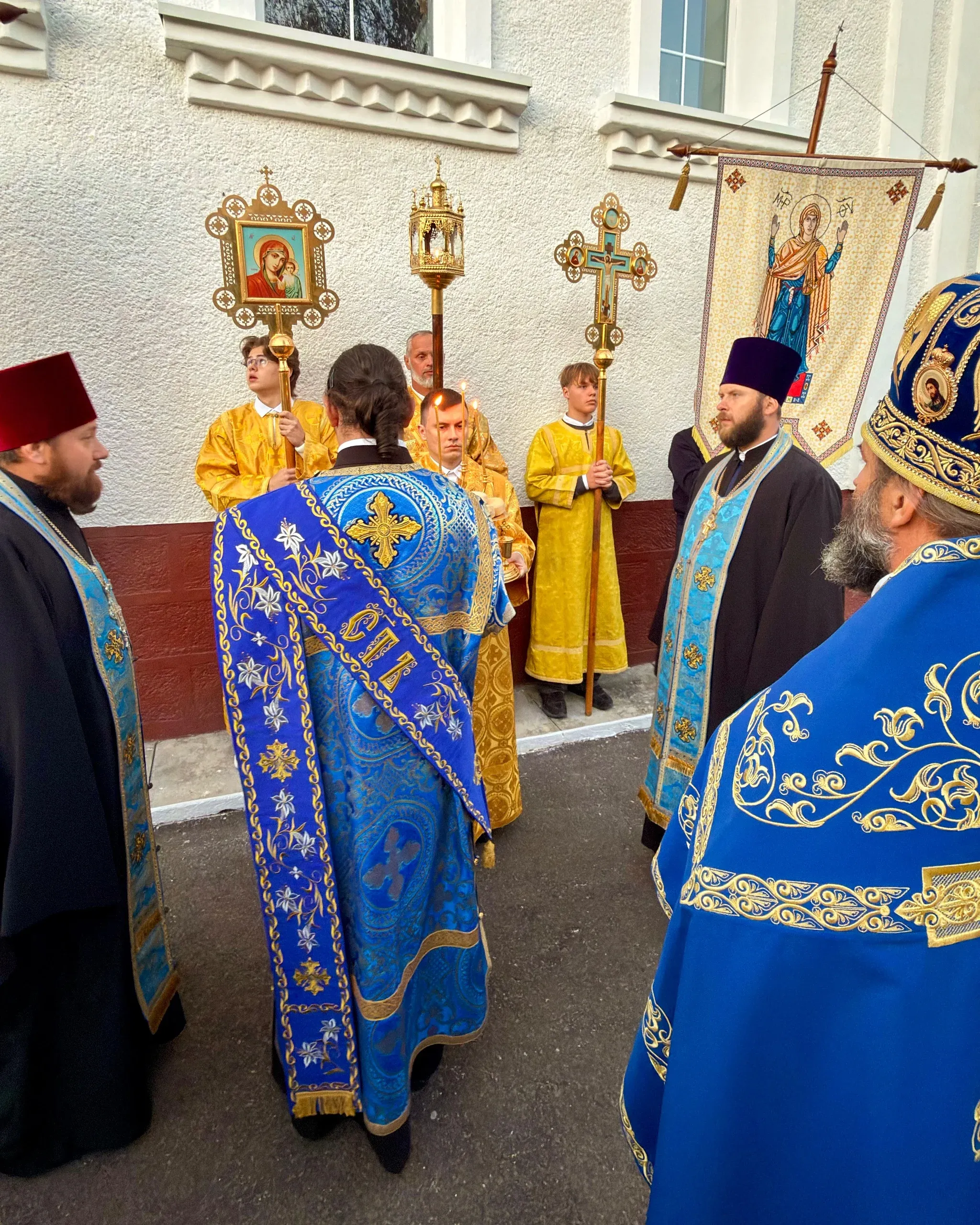 Всенічне бдіння напередодні свята Покрови Пресвятої Богородиці у храмі преподобного Сергія — фото 3